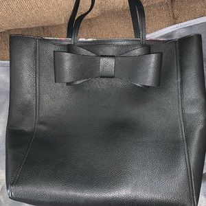 Black bow tie Betsey Johnson shoulder bag